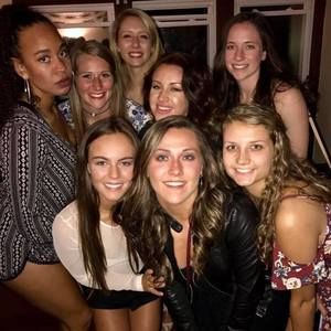 Meet your Posher, Danielle